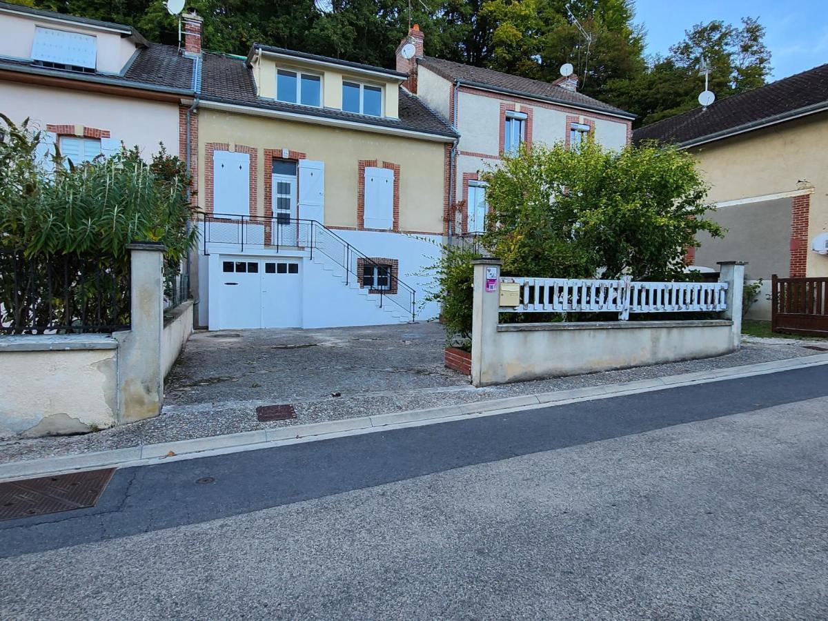 Maison Face A L'Abbaye D'Hautvillers - 2 Bedrooms 2 Bathrooms, Parking Exterior photo